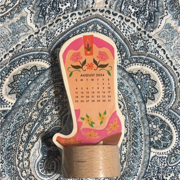 Boot Calendar - Picture 4 of 4